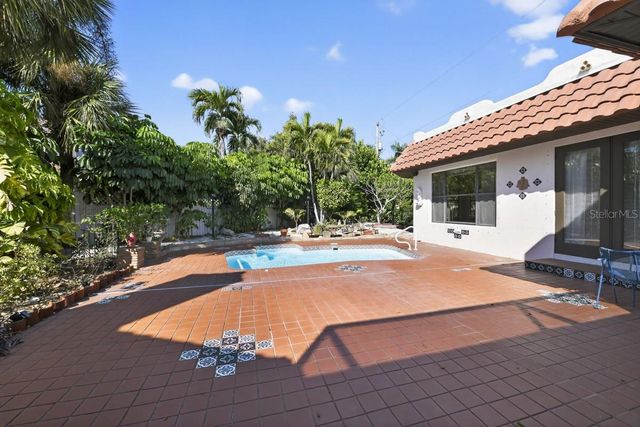 328 SORRENTO STREET, Venice, FL 34285
