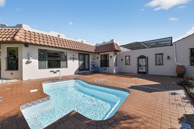 328 SORRENTO STREET, Venice, FL 34285