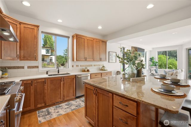 7630 129th Avenue SE, Newcastle, WA 98056