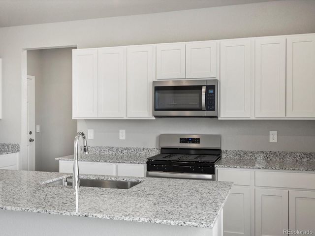 4634 Sugarcane Street, Johnstown, CO 80534