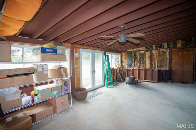 2423 Chaucer Avenue, Overland, MO 63114