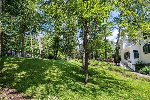 119 Stonebridge Rd, Montclair Twp., NJ 07042