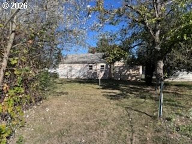 1807 Ne WALNUT Ave, Wood Village, OR 97060