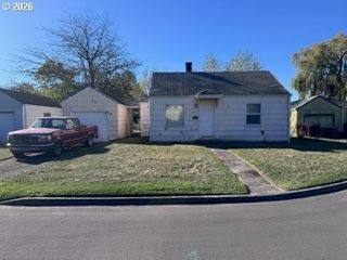 1807 Ne WALNUT Ave, Wood Village, OR 97060