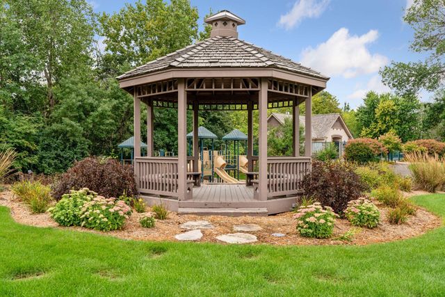 16393 78th Avenue N, Maple Grove, MN 55311
