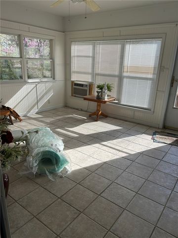 100 N Fairbanks Avenue, Russellville, AR 72801