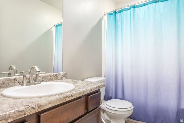 688 W GALLANT DR, Bluffdale, UT 84065