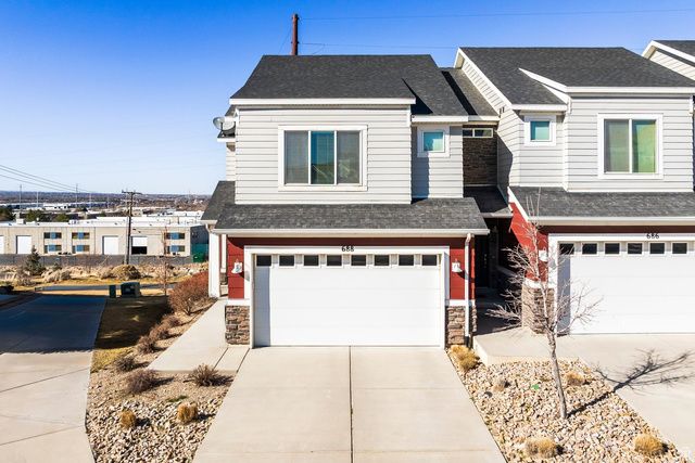 688 W GALLANT DR, Bluffdale, UT 84065