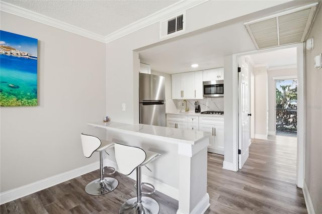 127 OYSTER BAY CIRCLE 110, Altamonte Springs, FL 32701