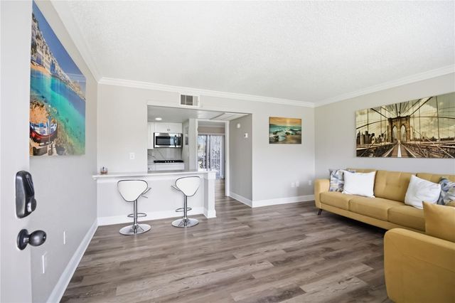 127 OYSTER BAY CIRCLE 110, Altamonte Springs, FL 32701