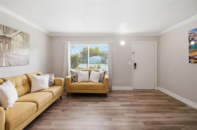 127 OYSTER BAY CIRCLE 110, Altamonte Springs, FL 32701