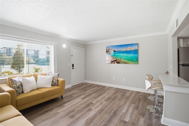 127 OYSTER BAY CIRCLE 110, Altamonte Springs, FL 32701