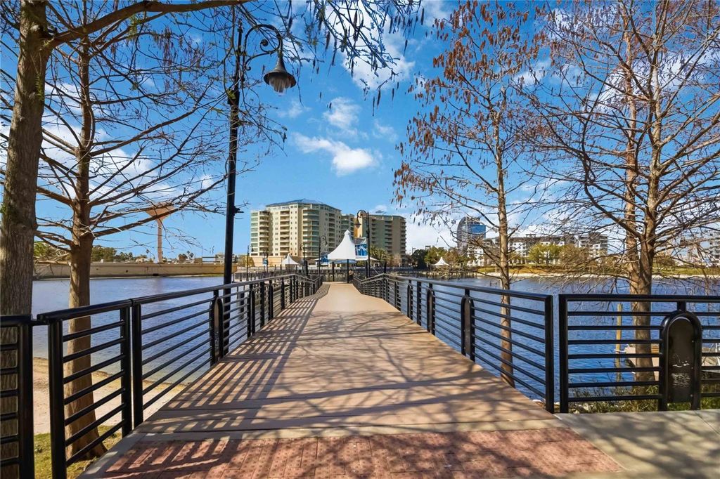 127 OYSTER BAY CIRCLE 110, Altamonte Springs, FL 32701