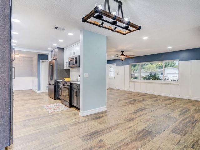 5700 SW 115TH Avenue, Cooper City, FL 33330