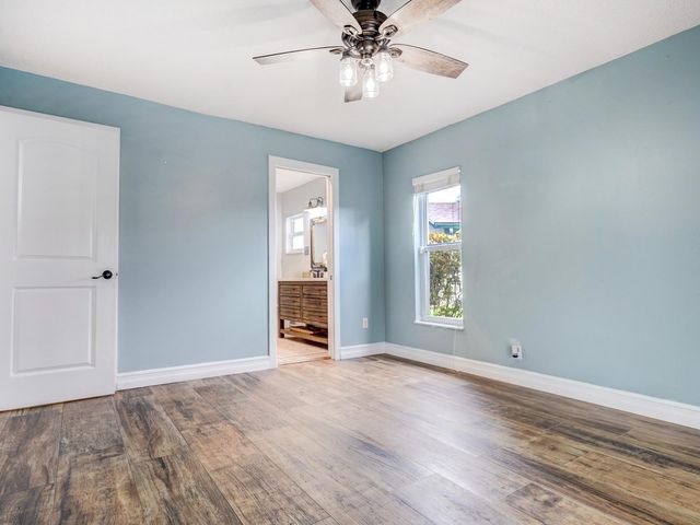 5700 SW 115TH Avenue, Cooper City, FL 33330