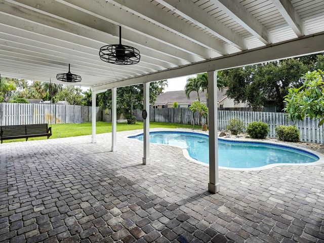 5700 SW 115TH Avenue, Cooper City, FL 33330