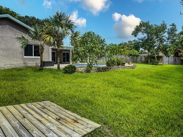 5700 SW 115TH Avenue, Cooper City, FL 33330