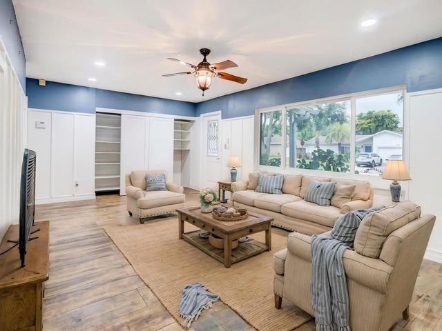 5700 SW 115TH Avenue, Cooper City, FL 33330