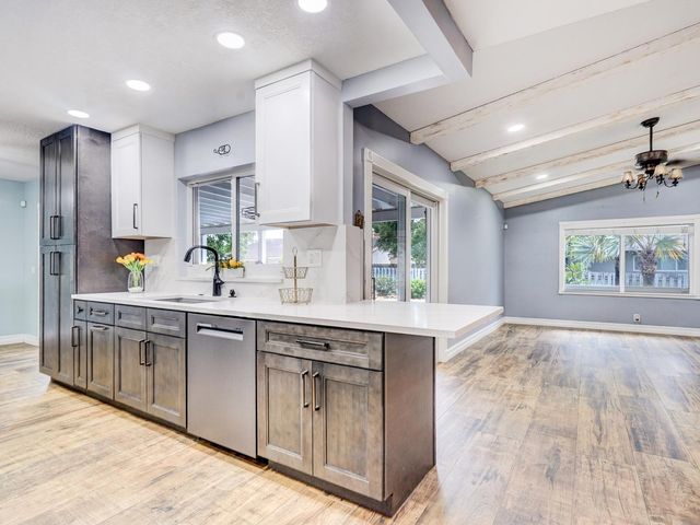5700 SW 115TH Avenue, Cooper City, FL 33330