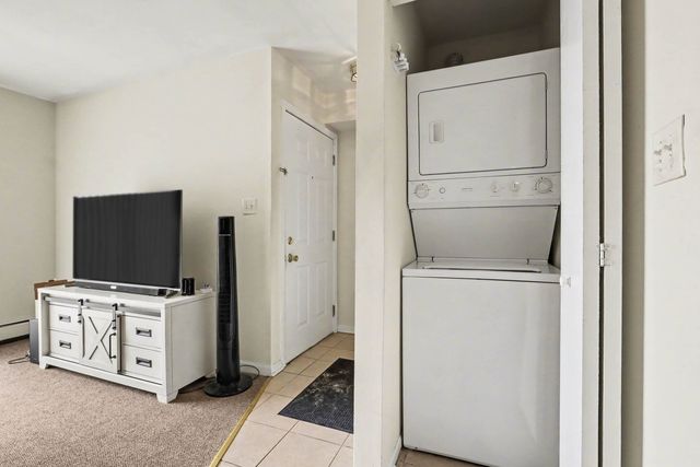 1900 Light Road 210, Oswego, IL 60543