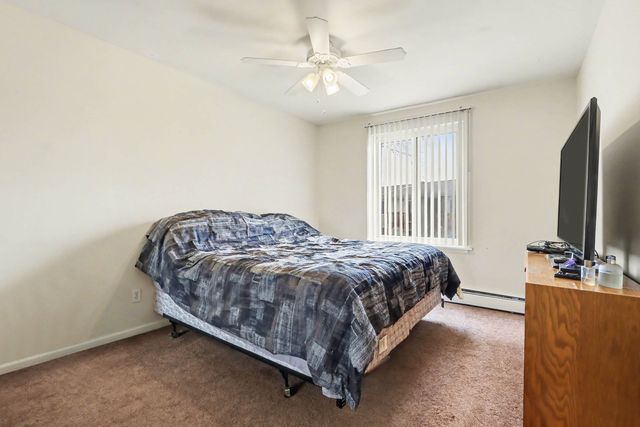 1900 Light Road 210, Oswego, IL 60543