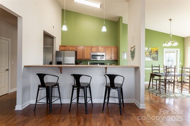 32 White Fox Drive, Fletcher, NC 28732