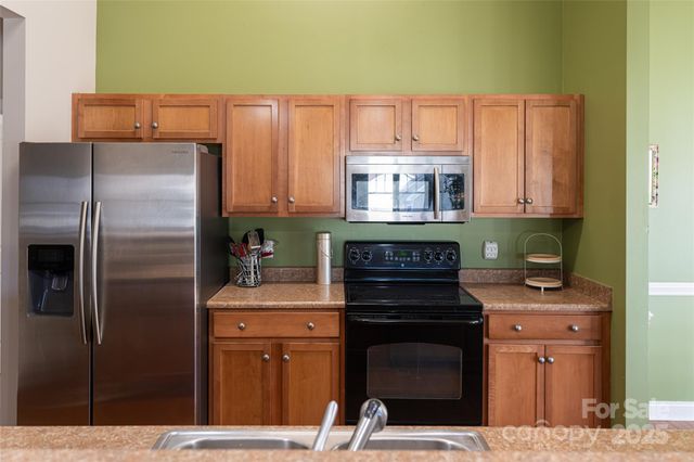 32 White Fox Drive, Fletcher, NC 28732