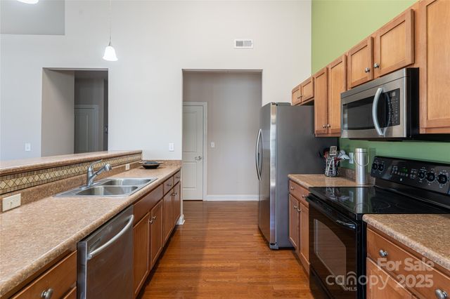 32 White Fox Drive, Fletcher, NC 28732