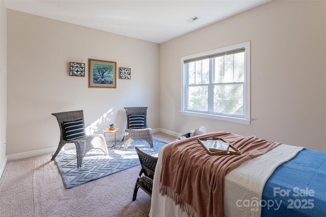 32 White Fox Drive, Fletcher, NC 28732