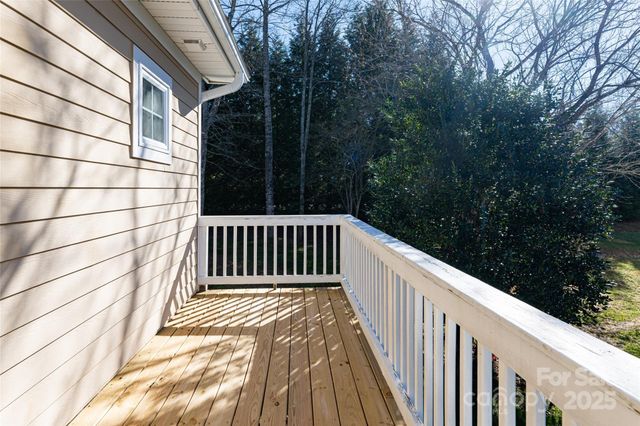 32 White Fox Drive, Fletcher, NC 28732