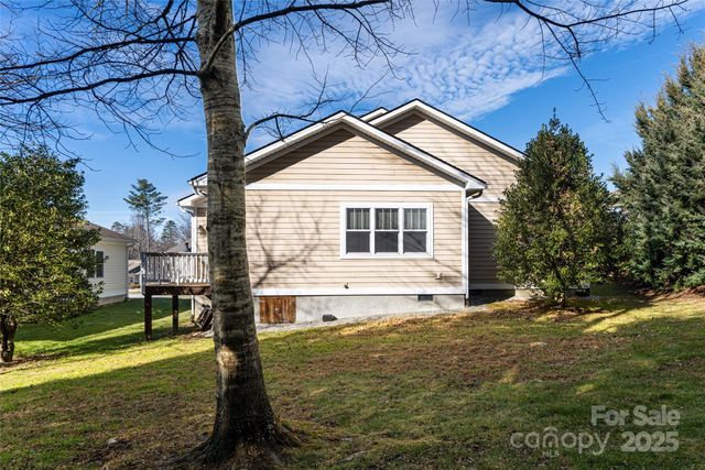 32 White Fox Drive, Fletcher, NC 28732