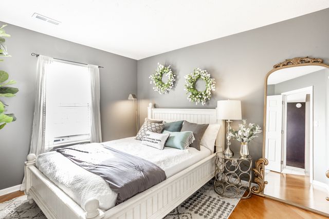 11209 Autumn Harvest Drive, Fishers, IN 46038
