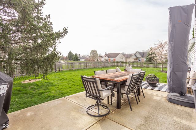 11209 Autumn Harvest Drive, Fishers, IN 46038