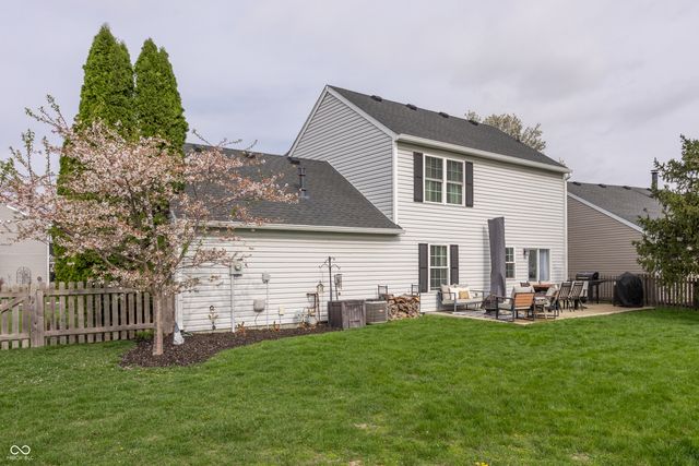 11209 Autumn Harvest Drive, Fishers, IN 46038