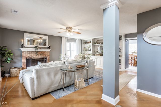 11209 Autumn Harvest Drive, Fishers, IN 46038