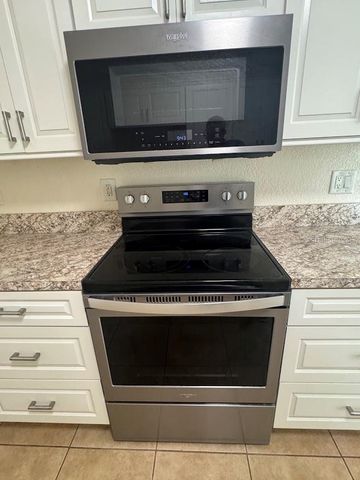 2422 ROXBURY CIRCLE, North Port, FL 34287