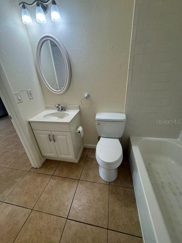 2422 ROXBURY CIRCLE, North Port, FL 34287