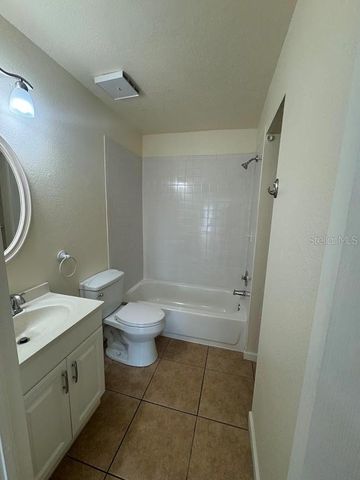 2422 ROXBURY CIRCLE, North Port, FL 34287