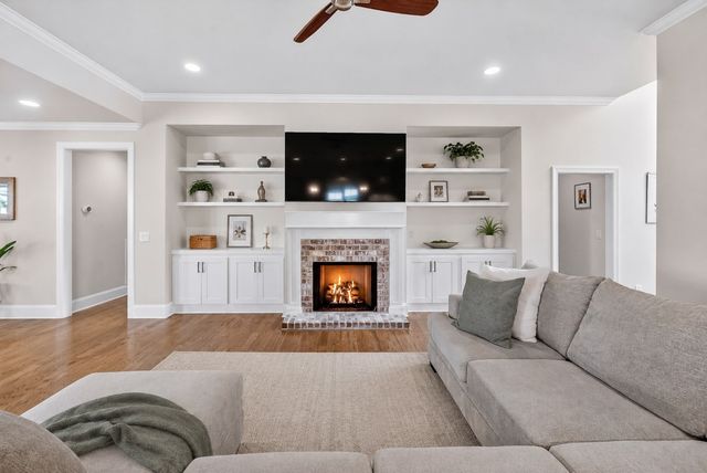 1708 Sorrell Park Dr, Spring Hill, TN 37174