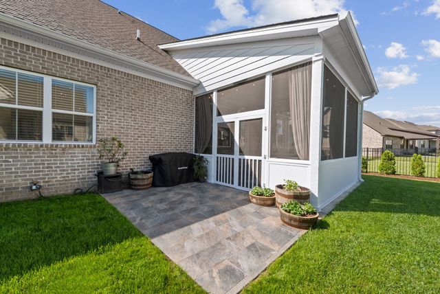 1708 Sorrell Park Dr, Spring Hill, TN 37174