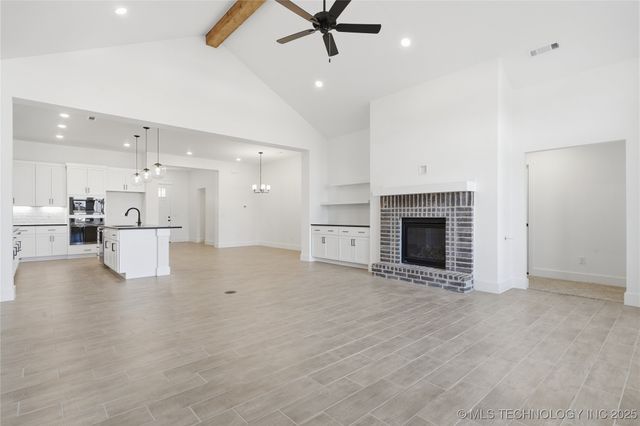 2045 E 130th Street S, Jenks, OK 74037