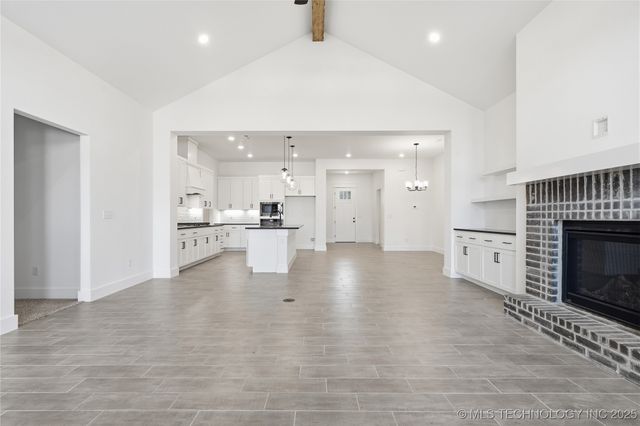 2045 E 130th Street S, Jenks, OK 74037