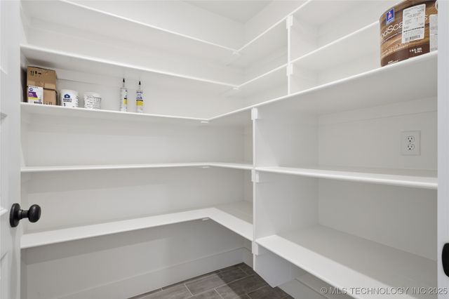 2045 E 130th Street S, Jenks, OK 74037