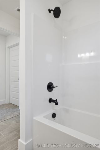 2045 E 130th Street S, Jenks, OK 74037