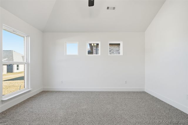 2045 E 130th Street S, Jenks, OK 74037