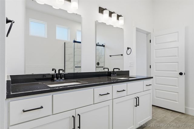 2045 E 130th Street S, Jenks, OK 74037