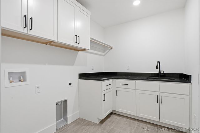 2045 E 130th Street S, Jenks, OK 74037