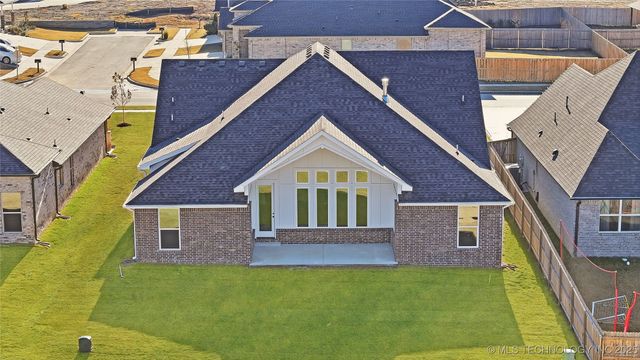 2045 E 130th Street S, Jenks, OK 74037