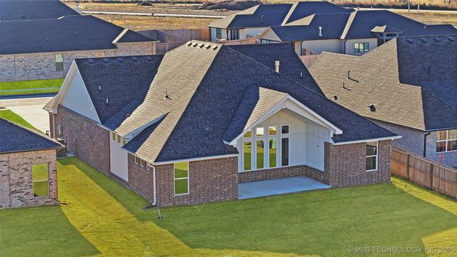 2045 E 130th Street S, Jenks, OK 74037