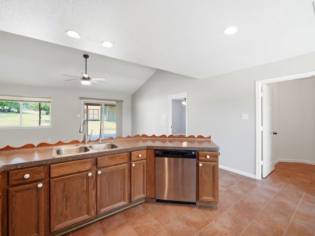 342 Chipman Court, Bandera, TX 78003